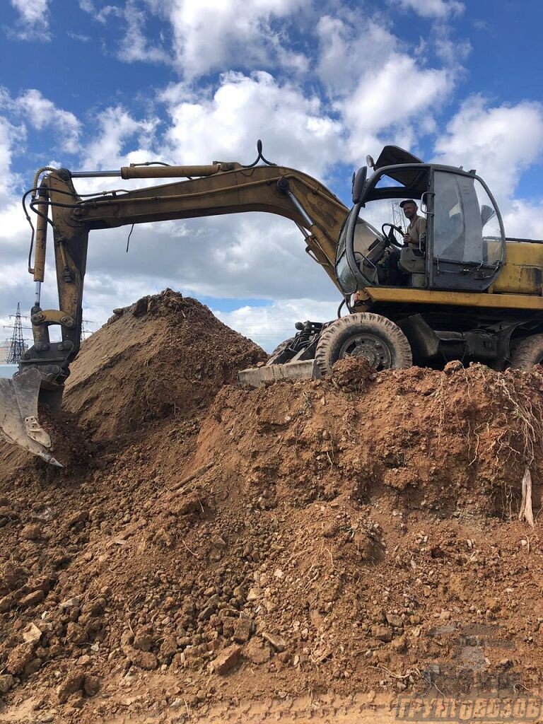 Вскрышной грунт получают при разработке карьера или участка перед строительством