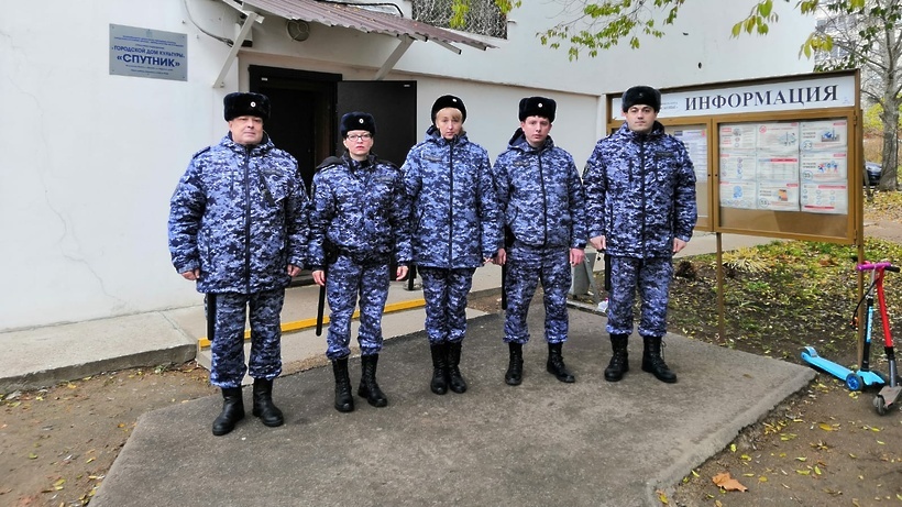    Росгвардейцы Щелково обеспечивают порядок в День народного единства ©Пресс-служба Главного управления Росгвардии по Московской области