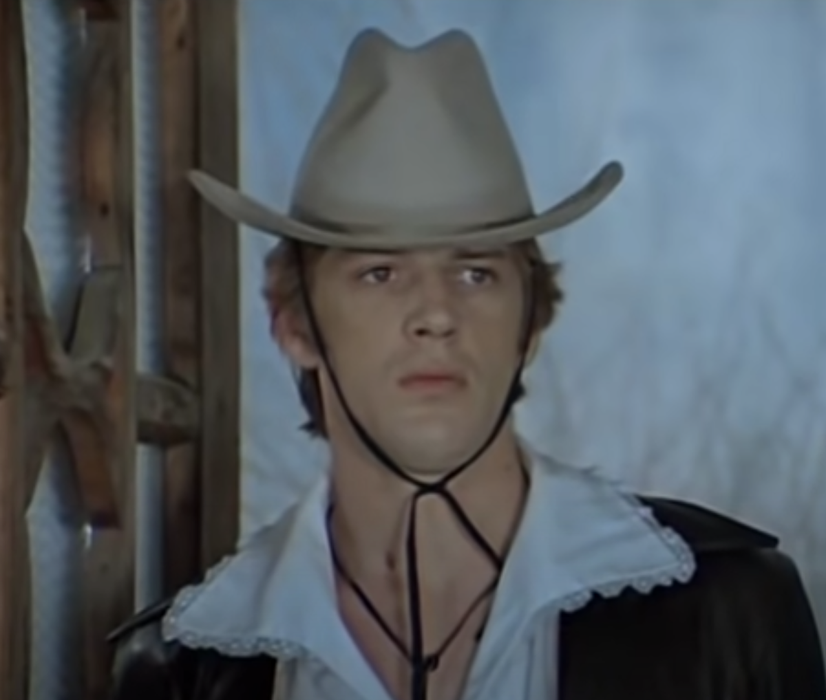 Александр Абдулов в фильме "Обыкновенное чудо" (снимок с экрана)