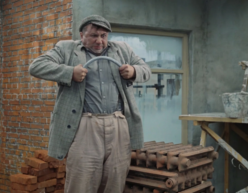 А давайте посмотрим, сколько лет было актерам, когда они снимались в фильме "Операция Ы и другие приключения Шурика".  Фильм был запущен в производство в мае 1964 года. Тогда и были основные съемки.-2