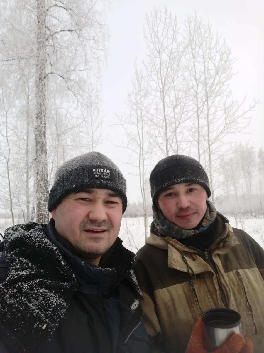 Ринат, средний брат.