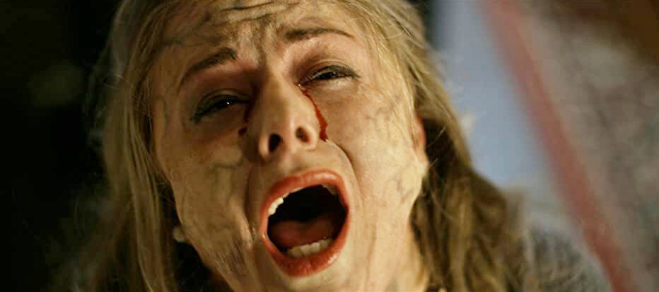 Кадр из фильма Lifechanger. Режиссер: Джастин МакКоннелл. Оператор: Саша Морич. Производство: 9 Light Entertainment, Federgreen Entertainment, PurpleDOG, Unstable Ground Productions