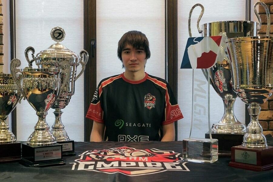 
Айрат «Silent» Газиев. Источник фото: 24cyber.ru