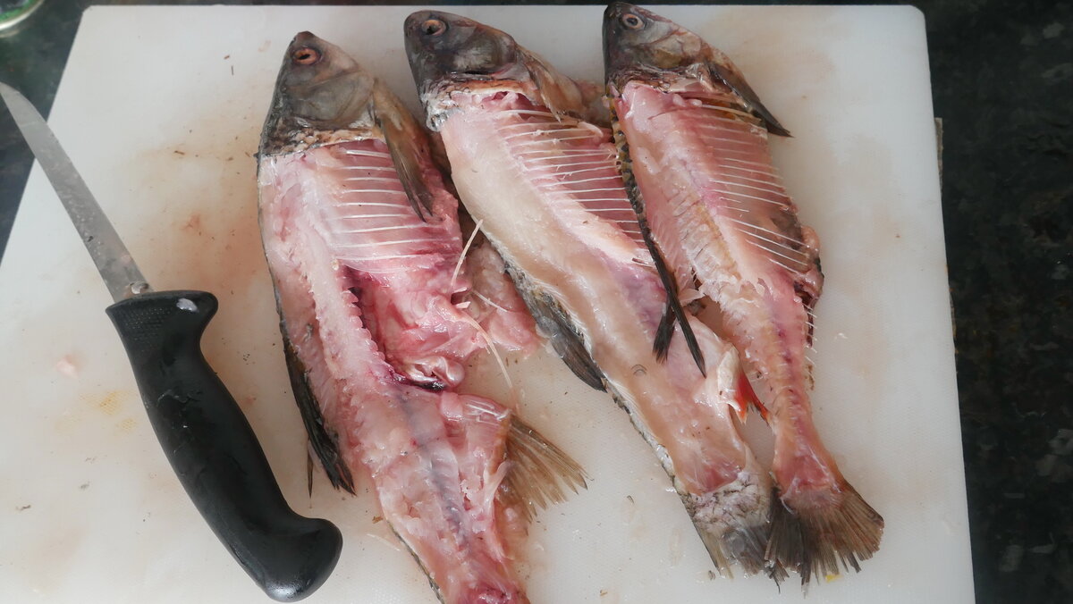 Вот так карасей разделывайте, и нормально будет. Ну, или нет :)