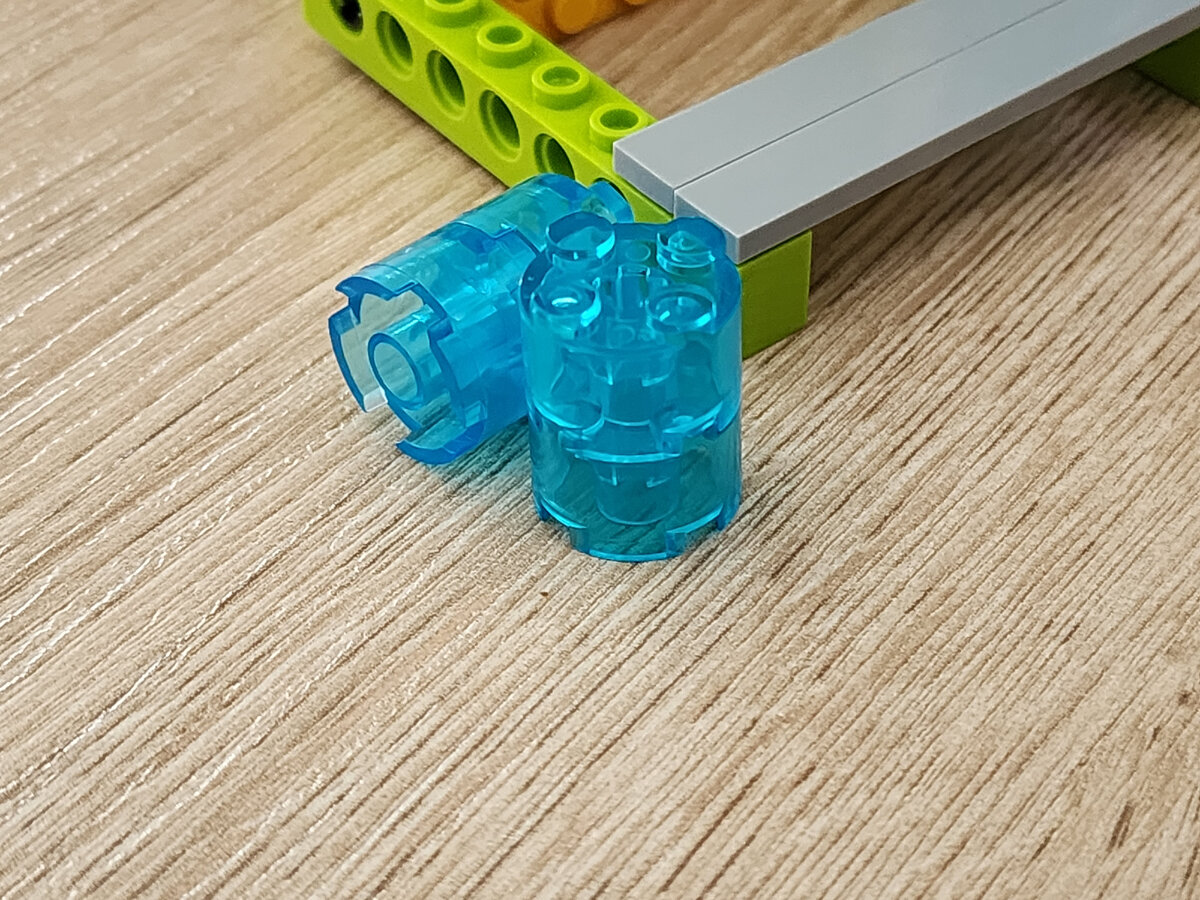 Банки с газировкой