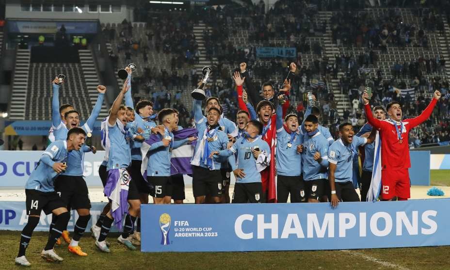   Сборная Уругвая завоевала титул лучшей молодежной команды мира! Фото: Reuters