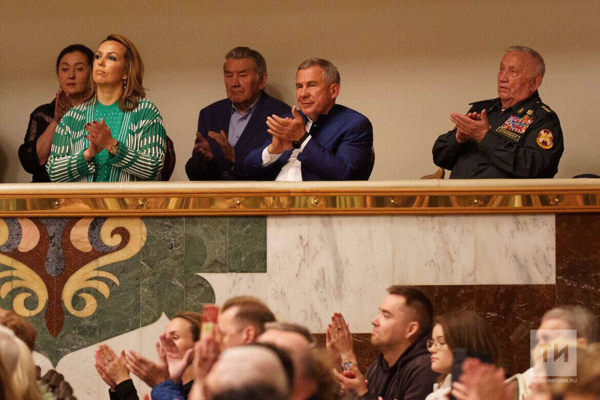 ​Почетным гостем концерта стал Раис Татарстана Рустам Минниханов. Фото: © Владимир Васильев / «Татар-информ»