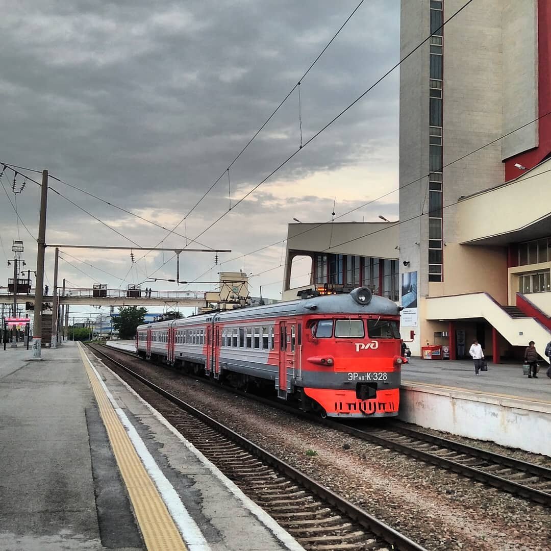 Электропоезд Елец - Грязи.