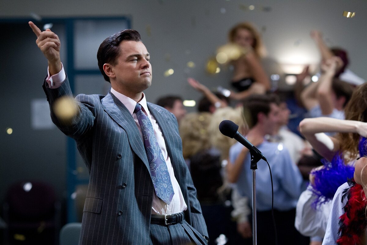 Кадр из фильма, источник: www.facebook.com/TheWolfOfWallStreet/