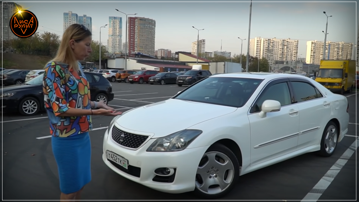 Лиса Рулит. Toyota Crown Athlete 2009