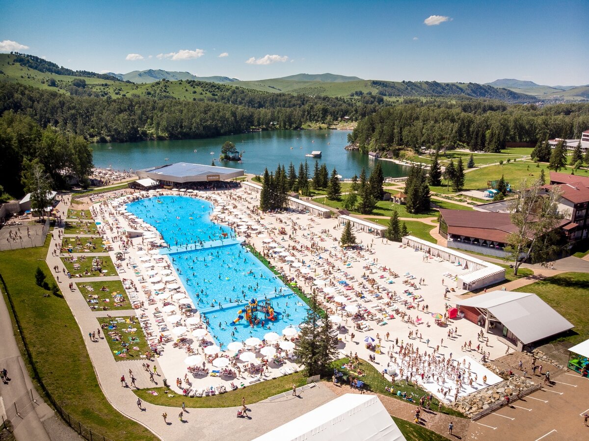 Фото с сайта http://ayahotel.ru/services/basseyn/ 