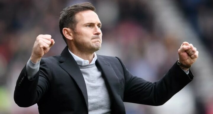 Новый тренер и легендарный игрок Френк Лэмпард