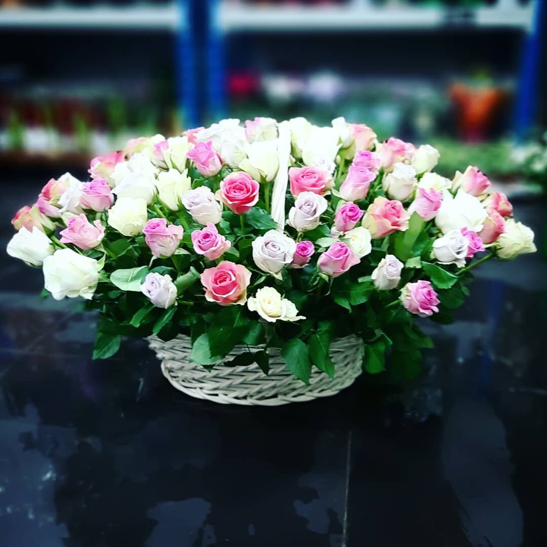 Не миллион алых, но все же 101.