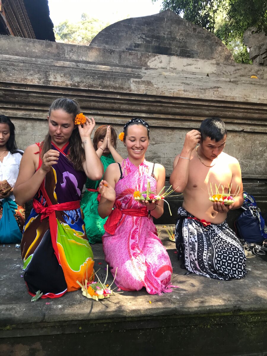 В храме Tirtha Empul🛕