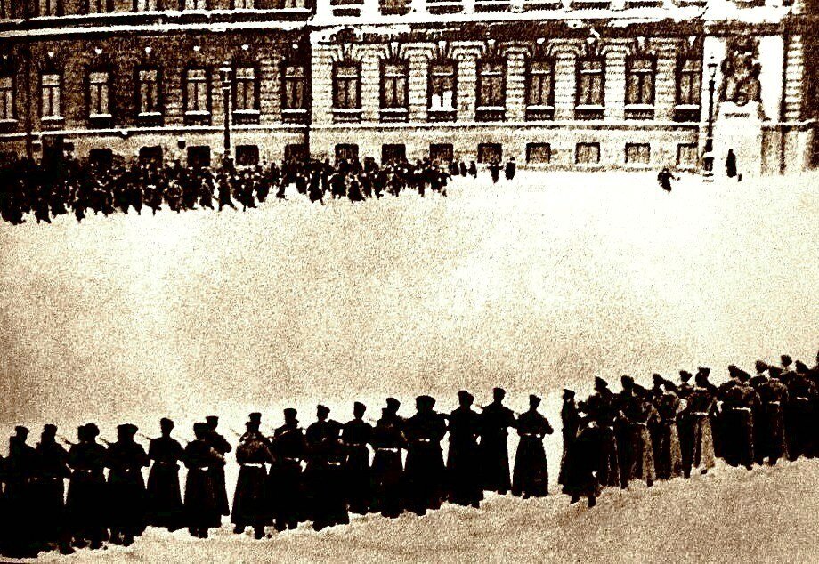 Стрельба у Генерального штаба. Источник: wikipedia.org