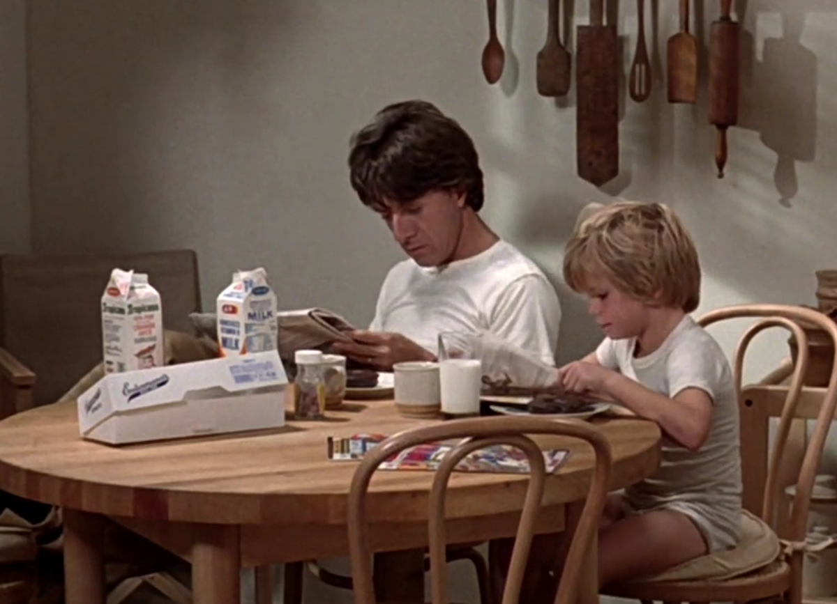 Кадр из фильма "Крамер против Крамера." Изображение взято из Яндекс.Картинки