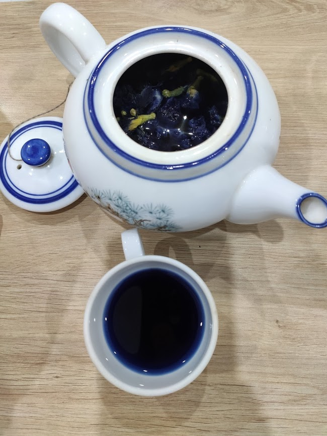 Очень гармонично смотрится с чайником