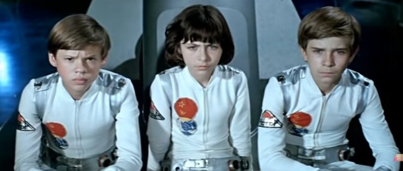 В детстве это - фильм-облом. Казалось бы.  Для нас эта фабула таила в себе обман и чудовищную насмешку... Скриншот. Источник - YouTube.