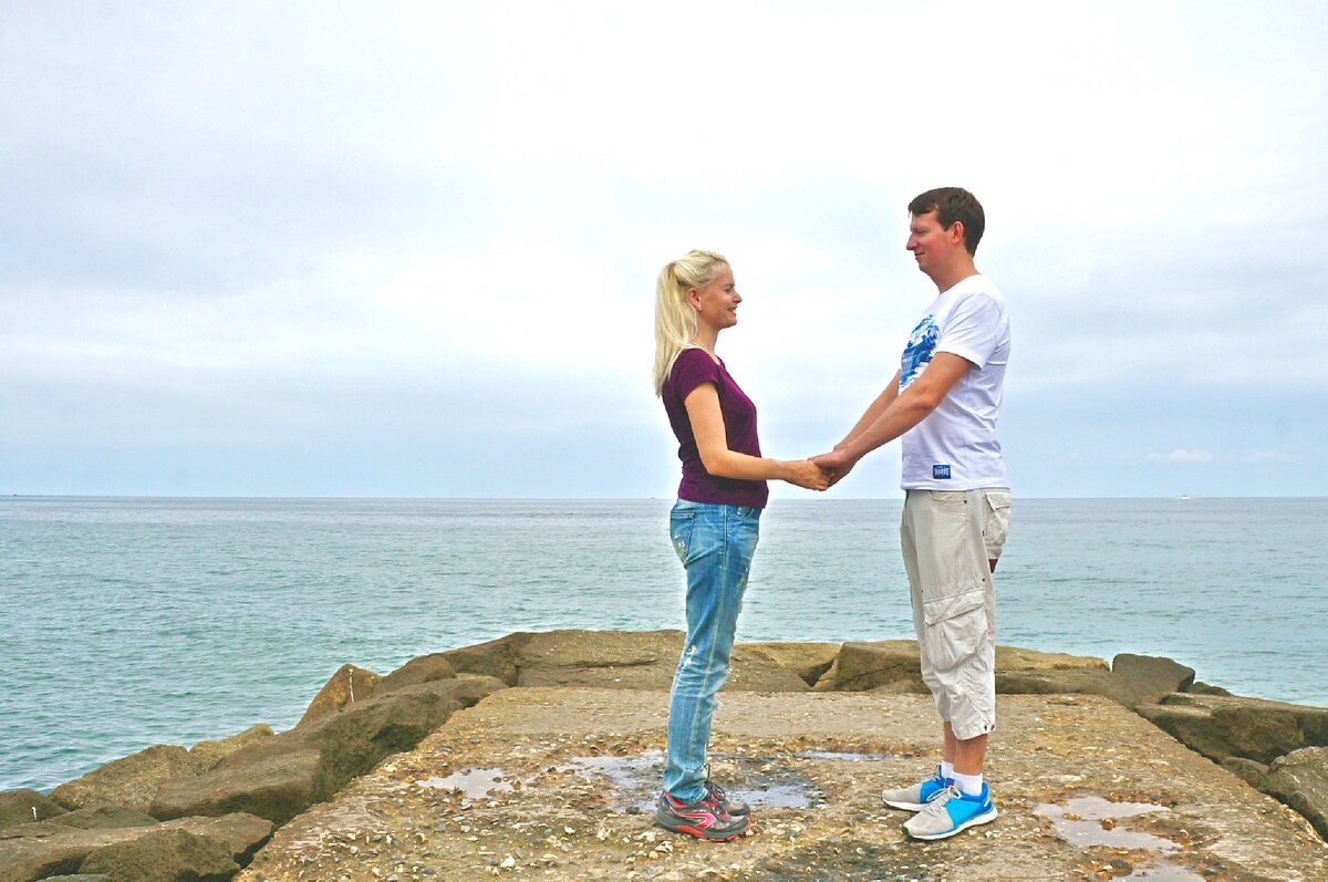 По пути в корейский городок Сокчхо мы заехали с мужем и дочкой на знаменитый пирс