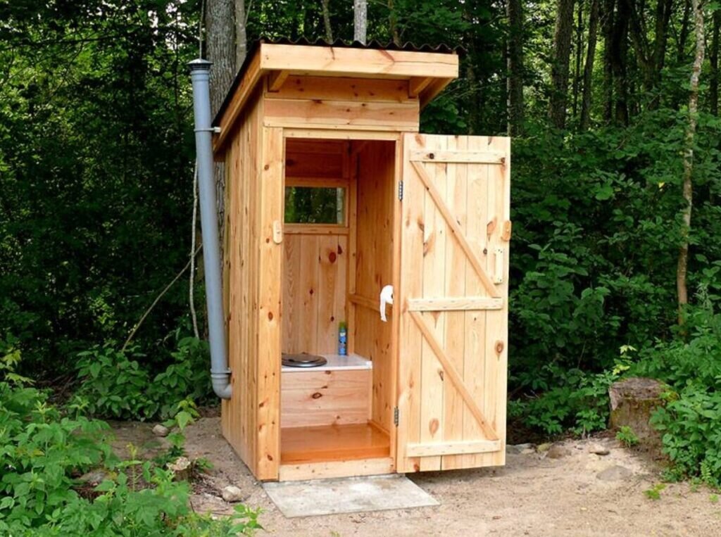  Простой туалет для дачного участка