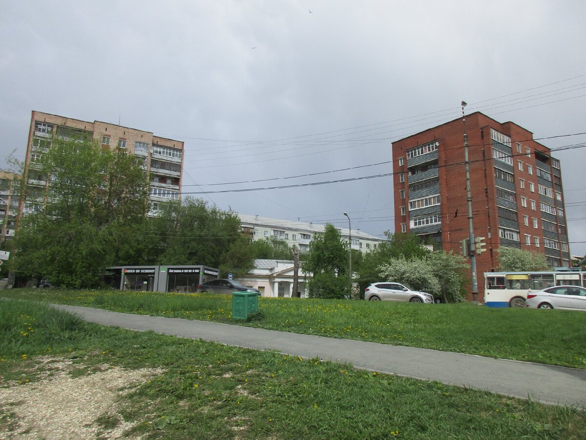 Начало улицы Грибоедова