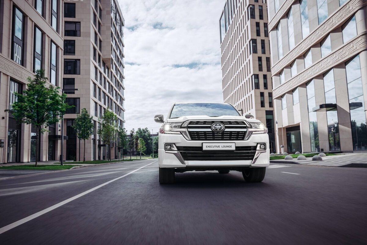 Toyota Land Cruiser 200 