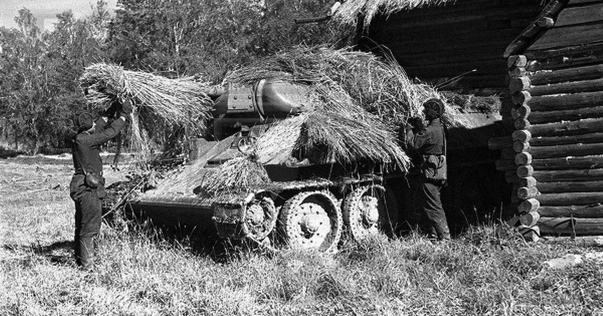 Маскировка танка. Фото из открытых источников.