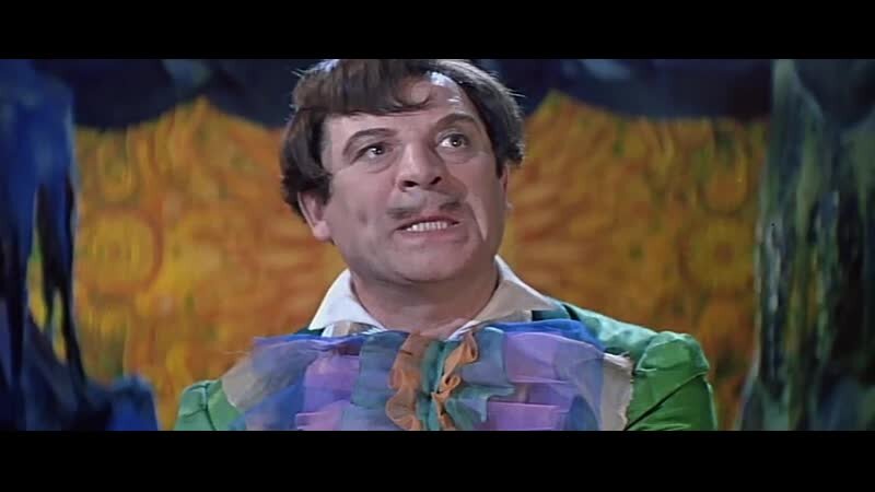 Кадр из фильма "Варвара краса- длинная коса".