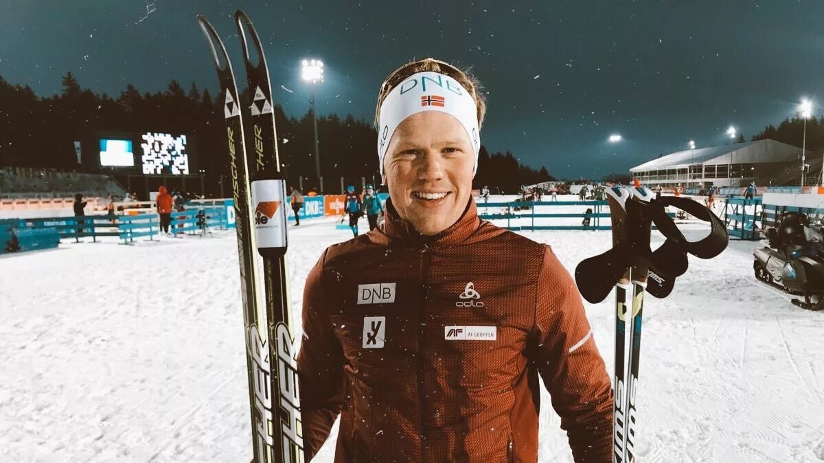 Молодой 23-х летний норвежский биатлонист Йоханнес Дале рассказал,как отпраздновал первую победу на этапе кубка