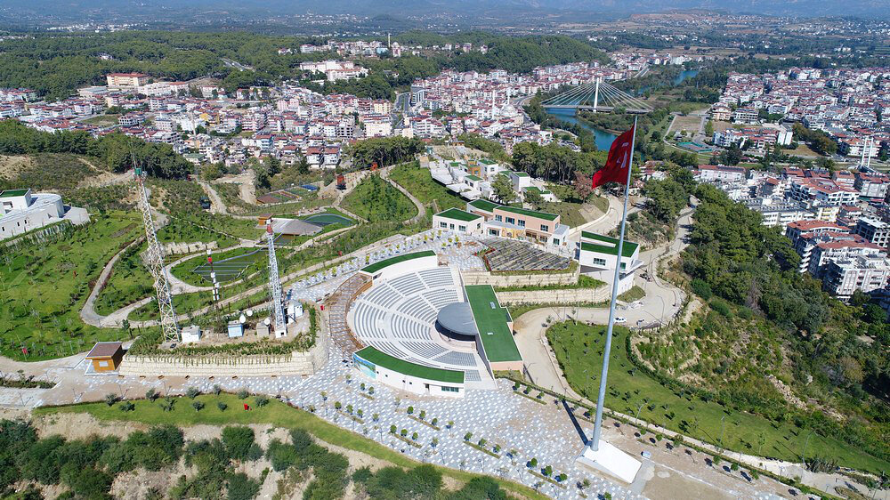 парк  “Türk Beleni Millet Bahçesi” (другое название: Türkbeleni Kent Parkı)