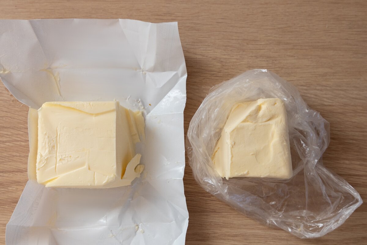слева из магазина / справа из Совхоза.