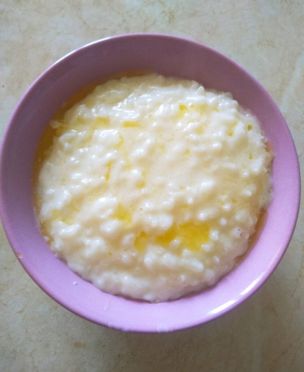 Рецепт блюд из молочных изделий. Вкусные каши на завтрак на молоке. Каша из пшена на воде. Международный день каши. Вкусные каши на завтрак на молоке.