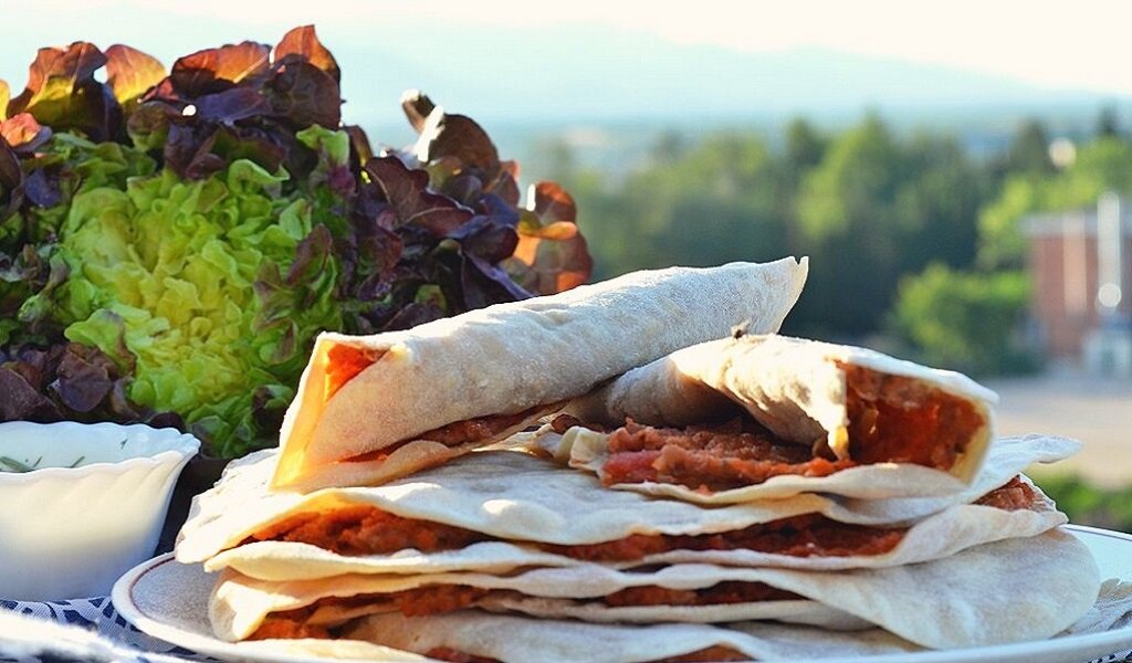 Для канала С.Пудовъ: Рецепт - Лепешки с мясом ламаджо  или пицца по-армянски