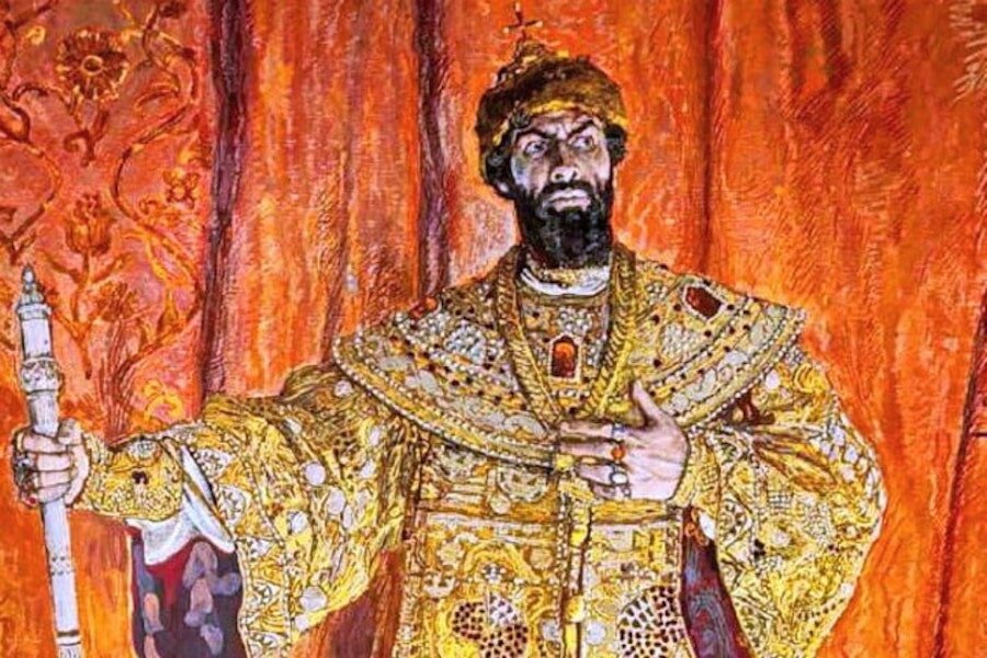 Кто чувствами в порочных наслаждениях / В младые дни привыкнул утопать, / Тот, возмужав, угрюм и кровожаден, / И ум его безвременно темнеет.