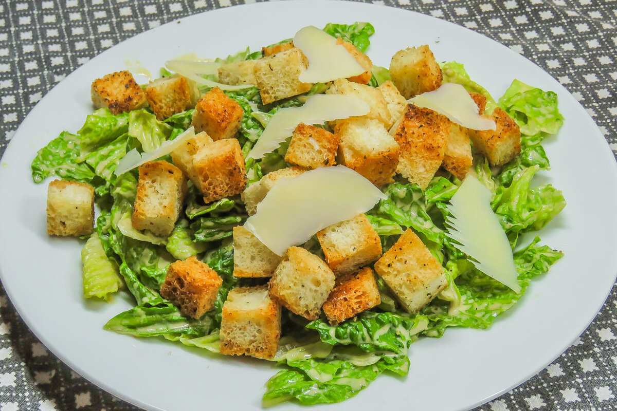 Салат из куриной грудки с романо и базиликом - рецепт с фото от Магги