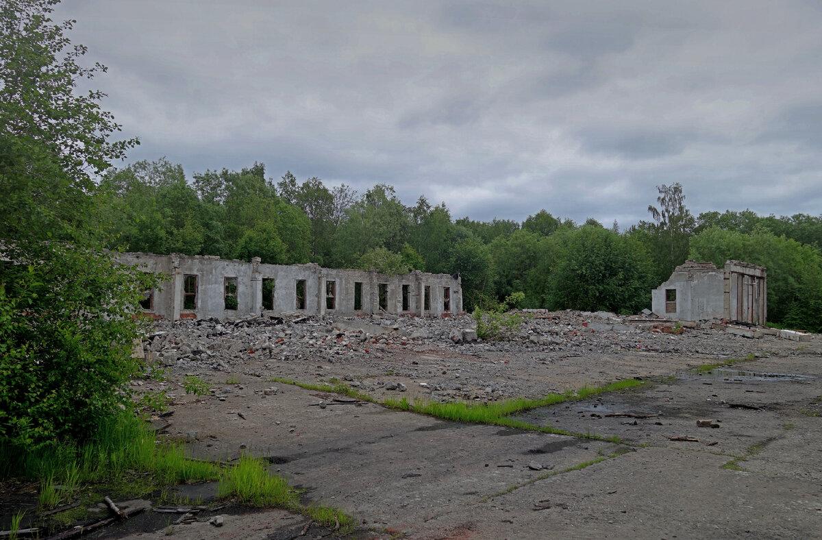 Заброшенный военный аэродром "Катунино" ("Лахта")