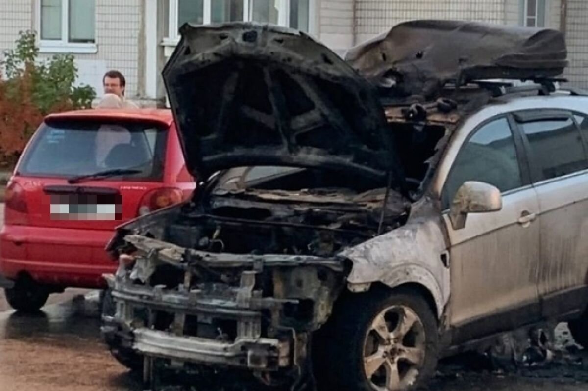    В Твери на проспекте сгорел легковой автомобиль