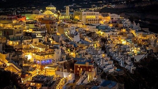 Ночная жизнь острова Санторини