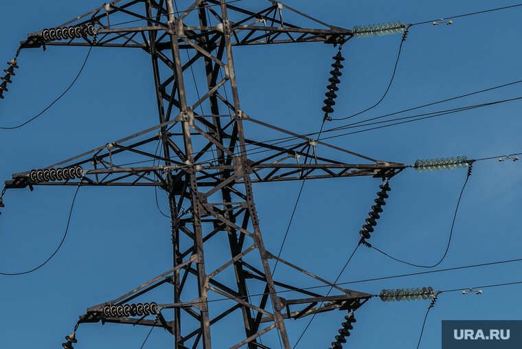    В результате теракта были повреждены железобетонные опоры высоковольтных линий, сообщили в экстренных службах