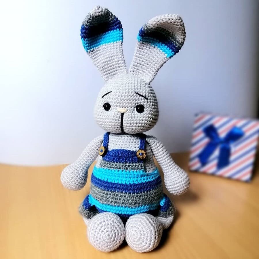 Вязаная игрушка AMIGURUMI.JOY Амигуруми Зайка