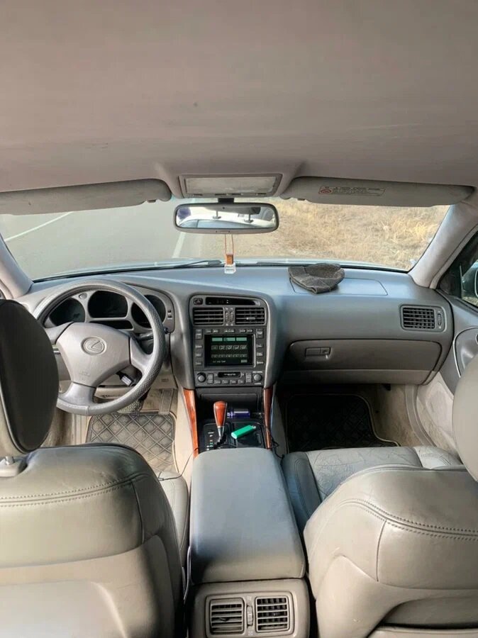 Салон японской модели.