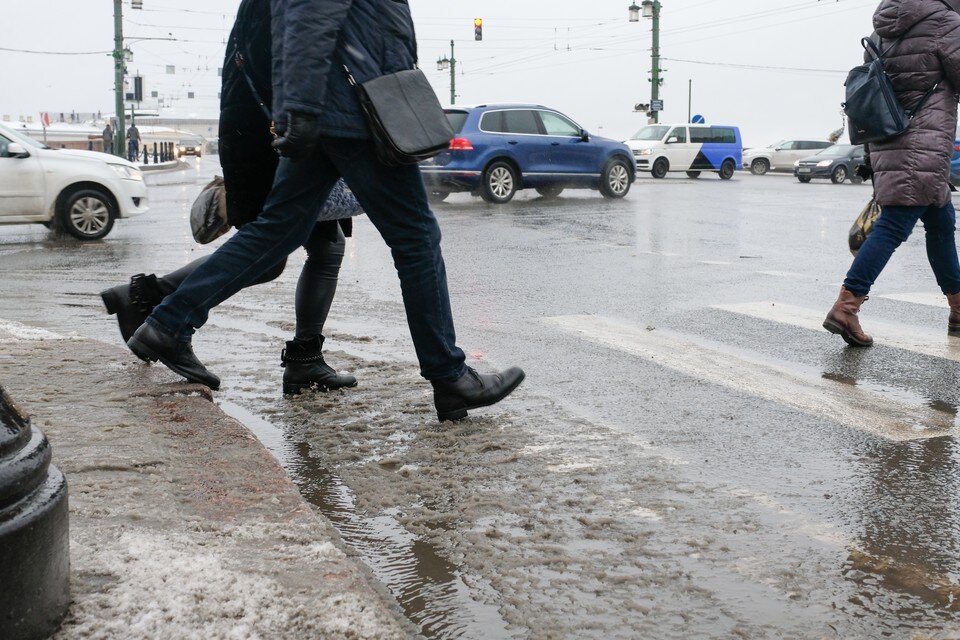     Мокрый снег пойдет в Петербурге в ночь на 15 ноября Артем КИЛЬКИН (архив)