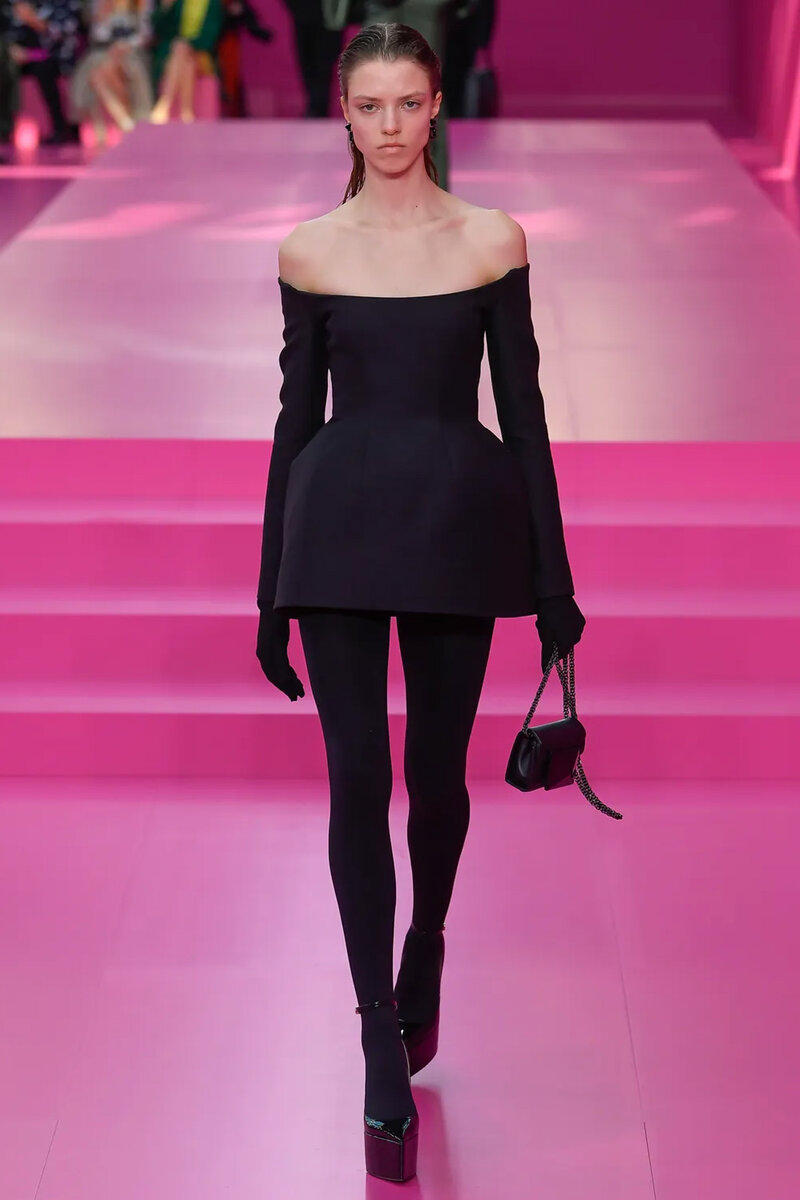    VALENTINO осень-зима 22/23