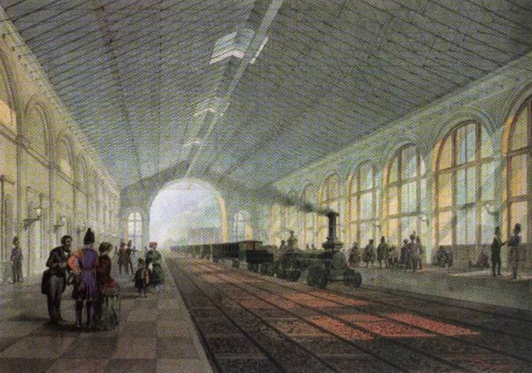 Прибытие первого рейса на вокзал публика встретила аплодисментами.