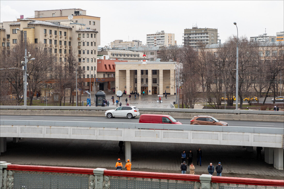 Станция метро лужники москва
