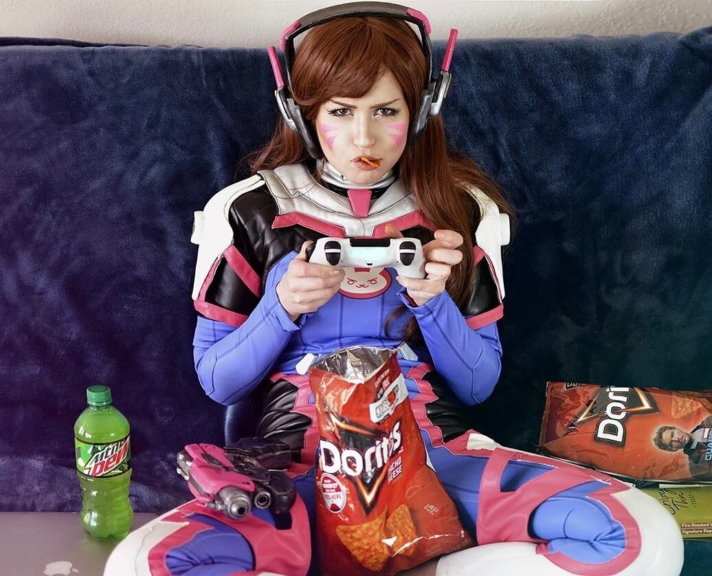 К сожалению именно так по мнению большинства людей выглядят киберспортсмены да и вообще геймеры.