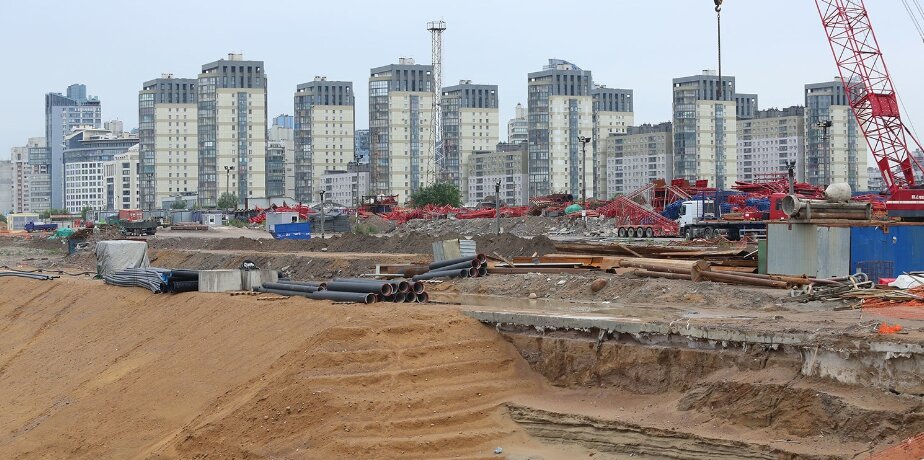 Намыв территорий регулируется Федеральным законом от 19.07.2011 N 246-ФЗ, где прописаны все нюансы создания на водных объектах искусственных земельных участков, предназначенных для комплексного освоения и застройки.