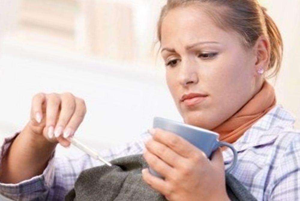 как понизить температуру  народными средствами