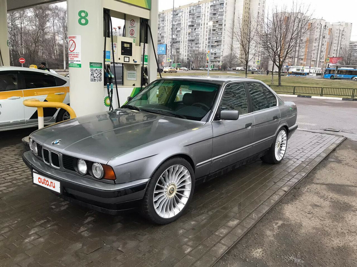 ссылка на объявление https://auto.ru/cars/used/sale/bmw/5er/1094859638-41065454/?sort=fresh_relevance_1-desc&geo_id=11121