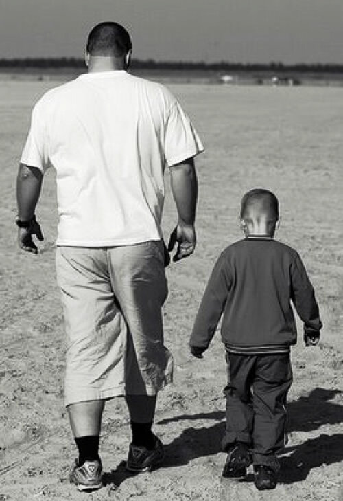 Фото папы с сыном со спины